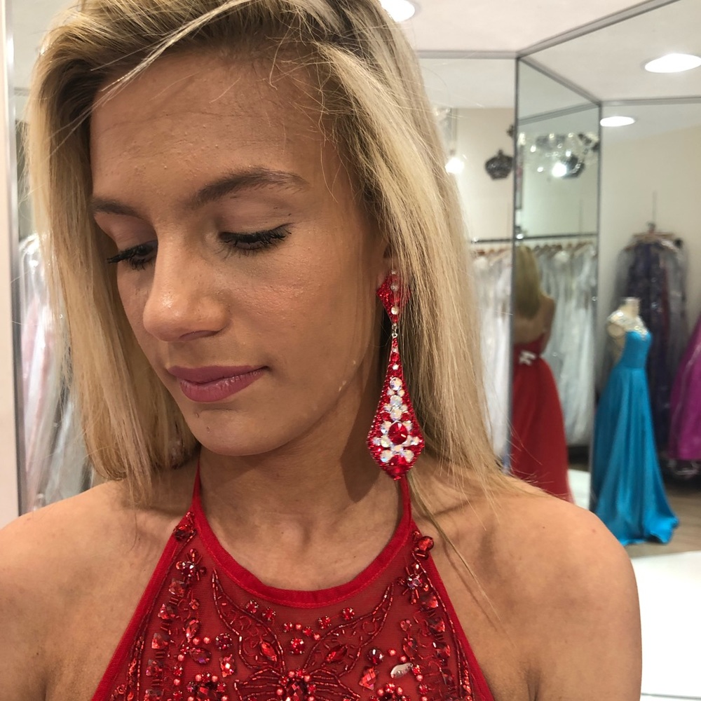 Beautiful red Sherri Hill pageant gown - Picture 3 of 6